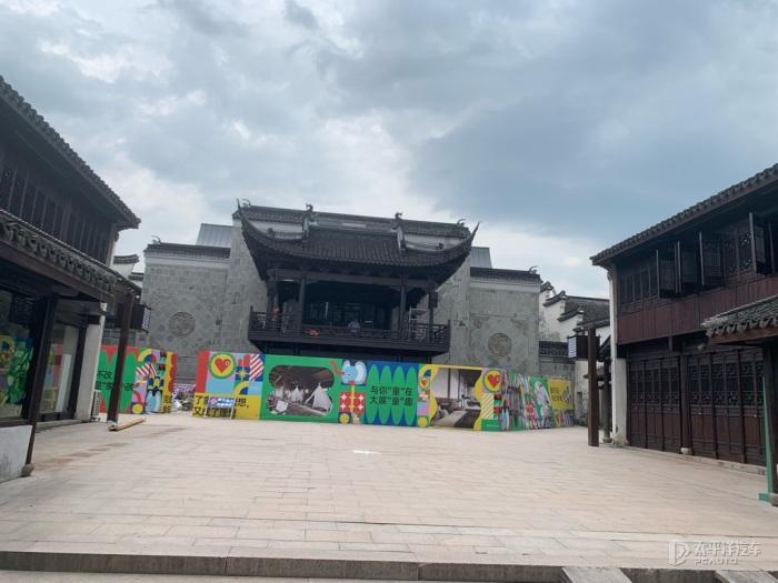 几何霓虹冲刺4无敌版